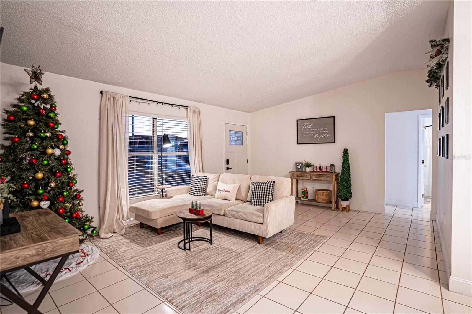315 Lauderdale, Kissimmee, FL 34759
