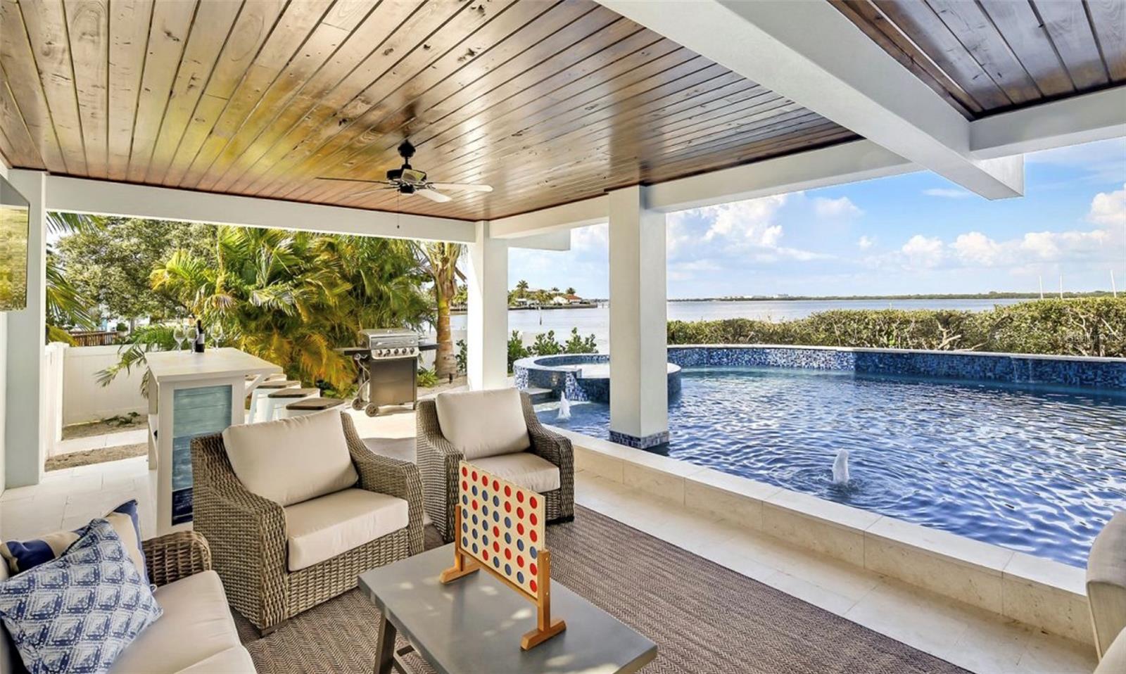 2516 Avenue A, Bradenton Beach, FL 34217