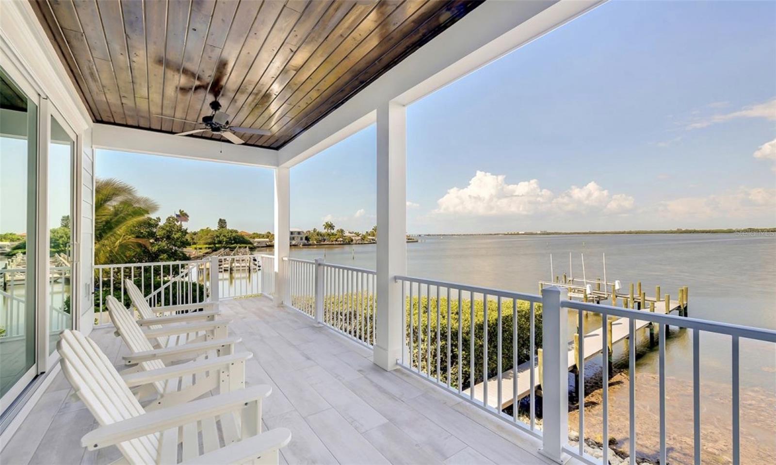 2516 Avenue A, Bradenton Beach, FL 34217