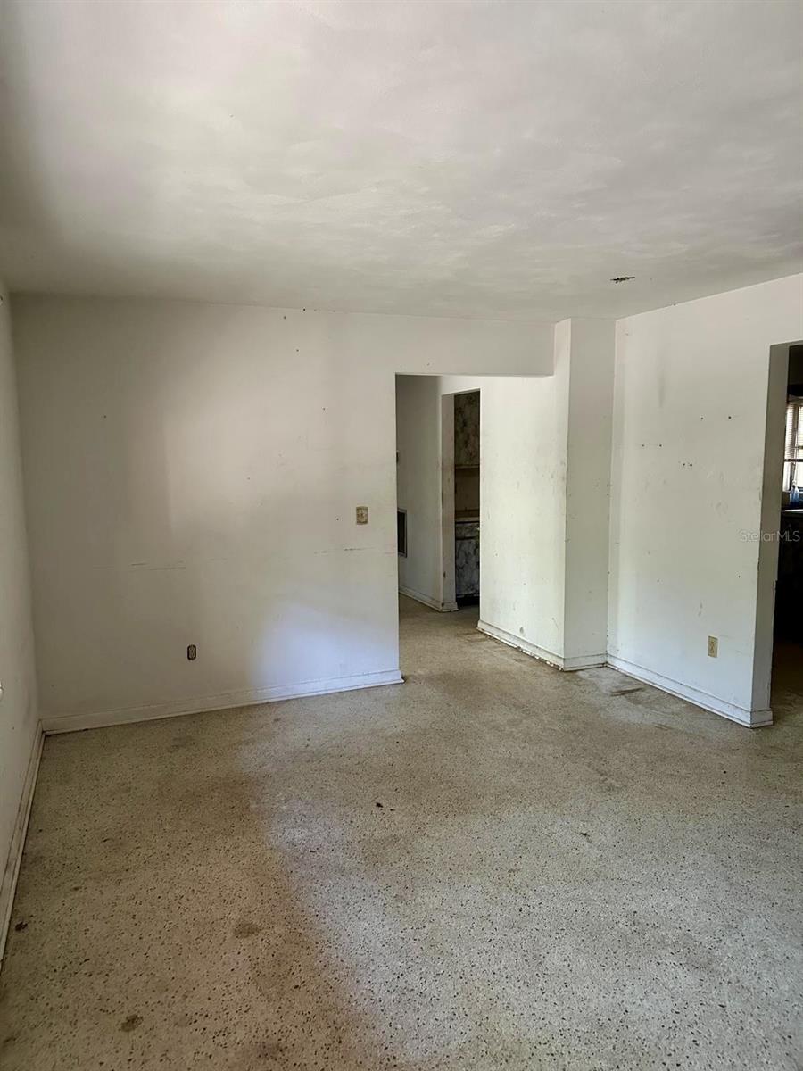 1918 Mountain Lake Cutoff, Lake Wales, FL 33859