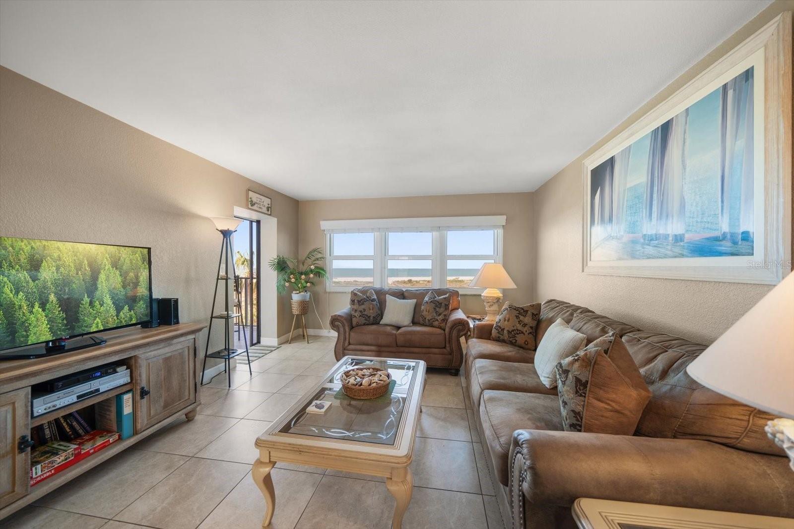 1230 Gulf Unit 402, Clearwater Beach, FL 33767