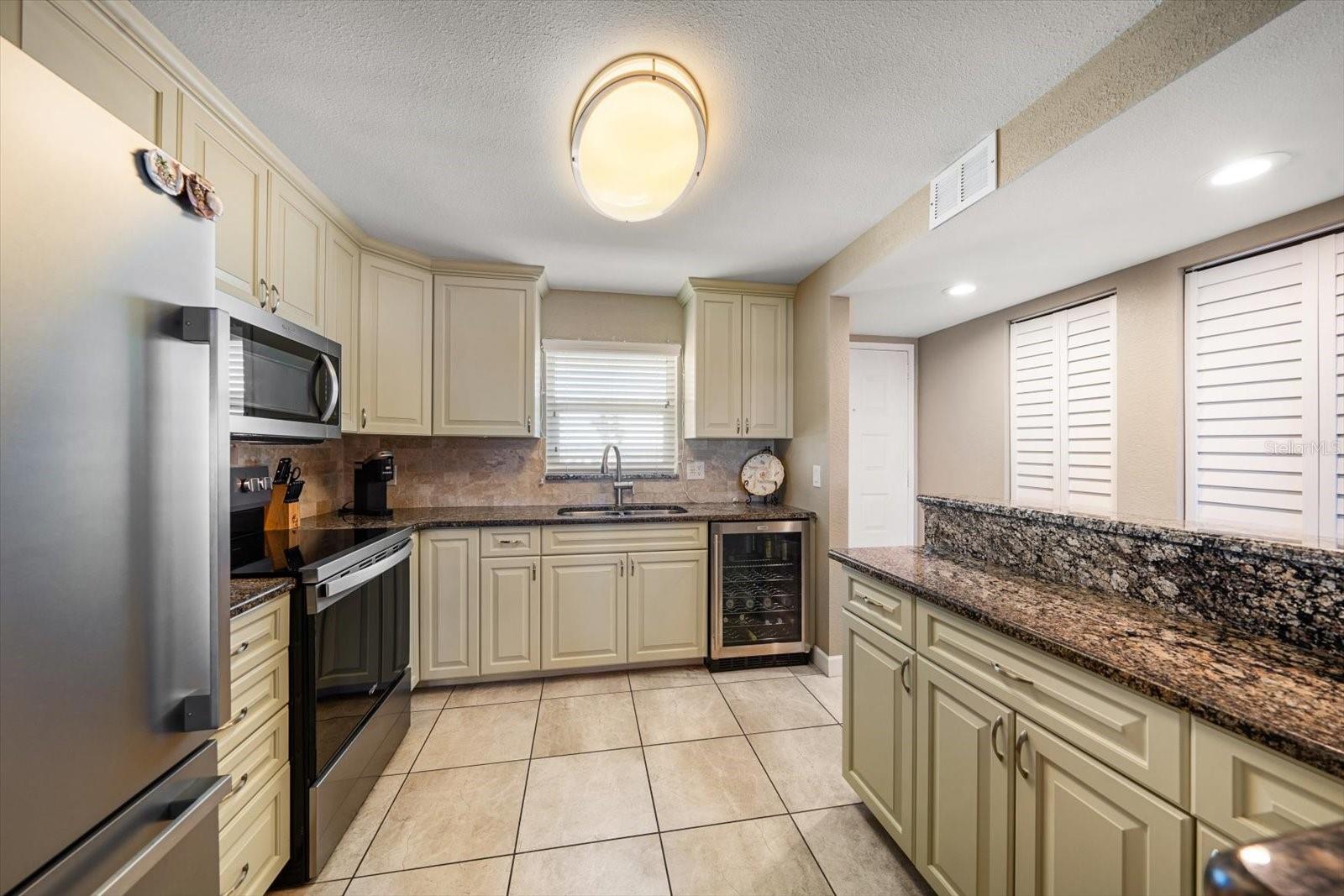 1230 Gulf Unit 402, Clearwater Beach, FL 33767