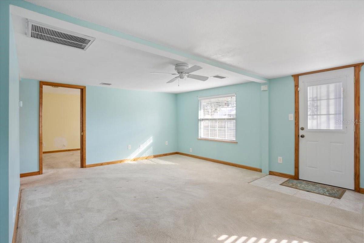 6 Seminole, Bradenton, FL 34208