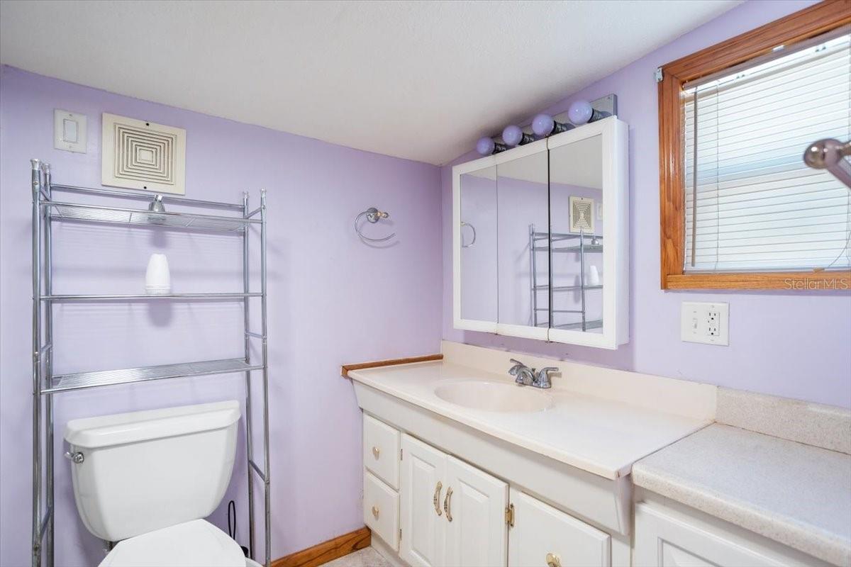6 Seminole, Bradenton, FL 34208