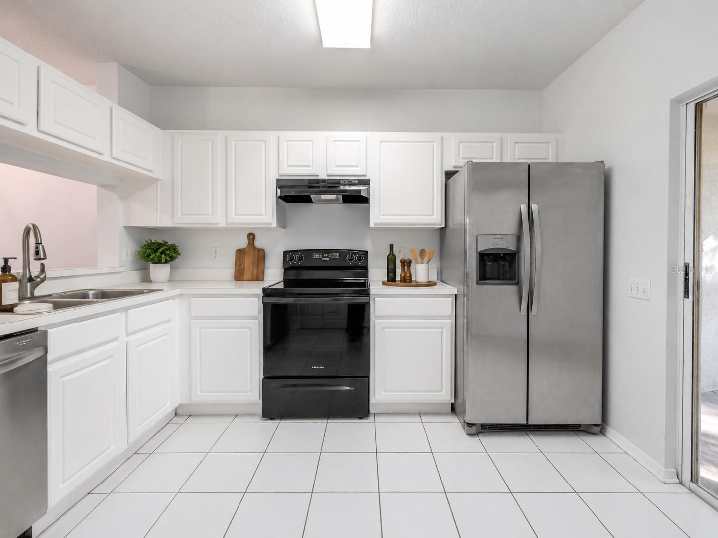 2432 Lake Woodberry, Brandon, FL 33510