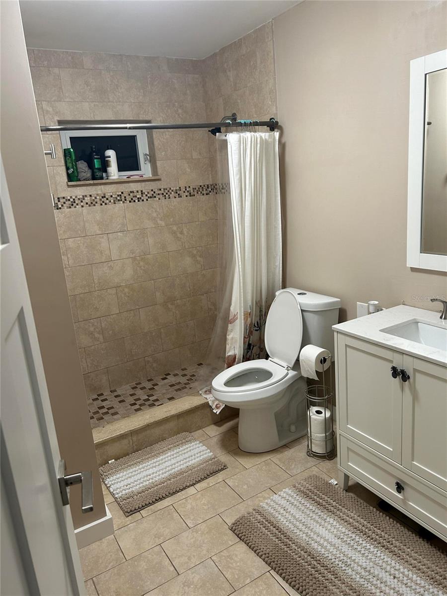177 Iroquois, Tavernier, FL 33070