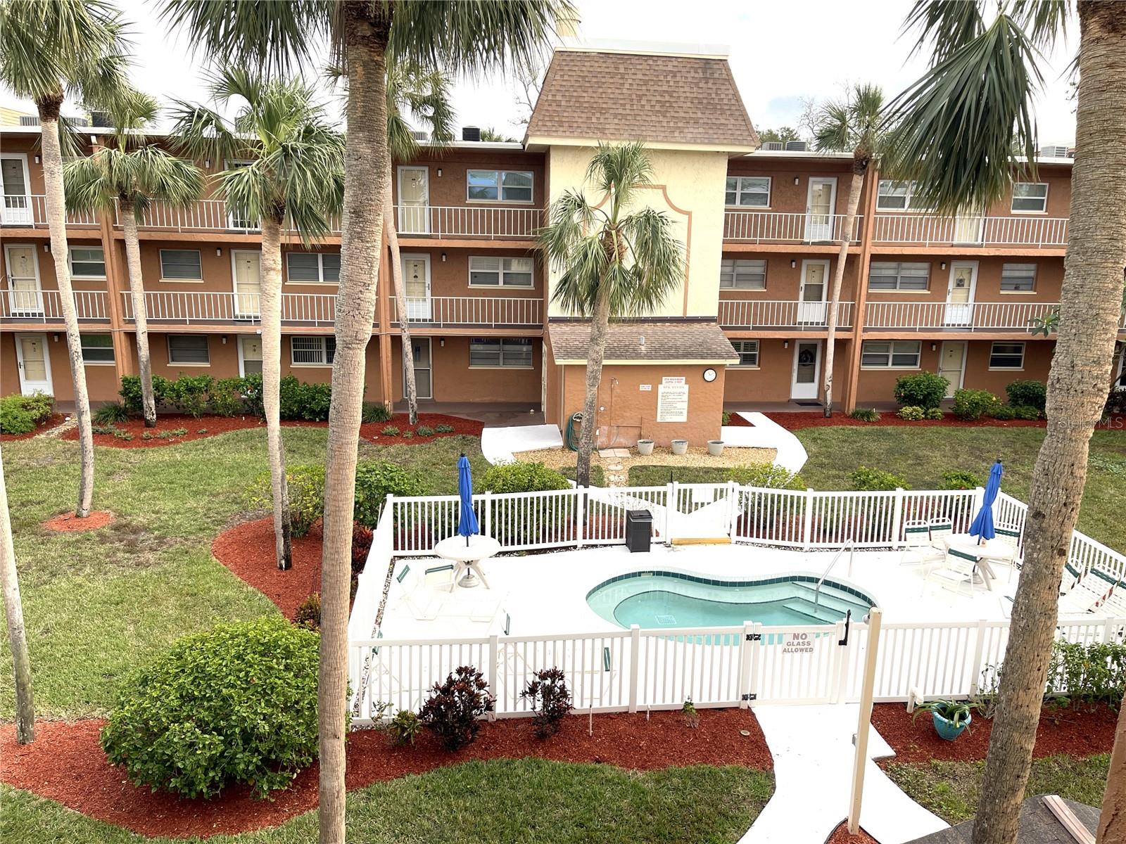 12760 Indian Rocks Unit 562, Largo, FL 33774
