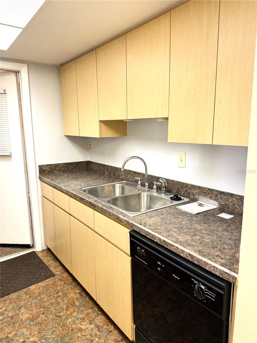 12760 Indian Rocks Unit 562, Largo, FL 33774