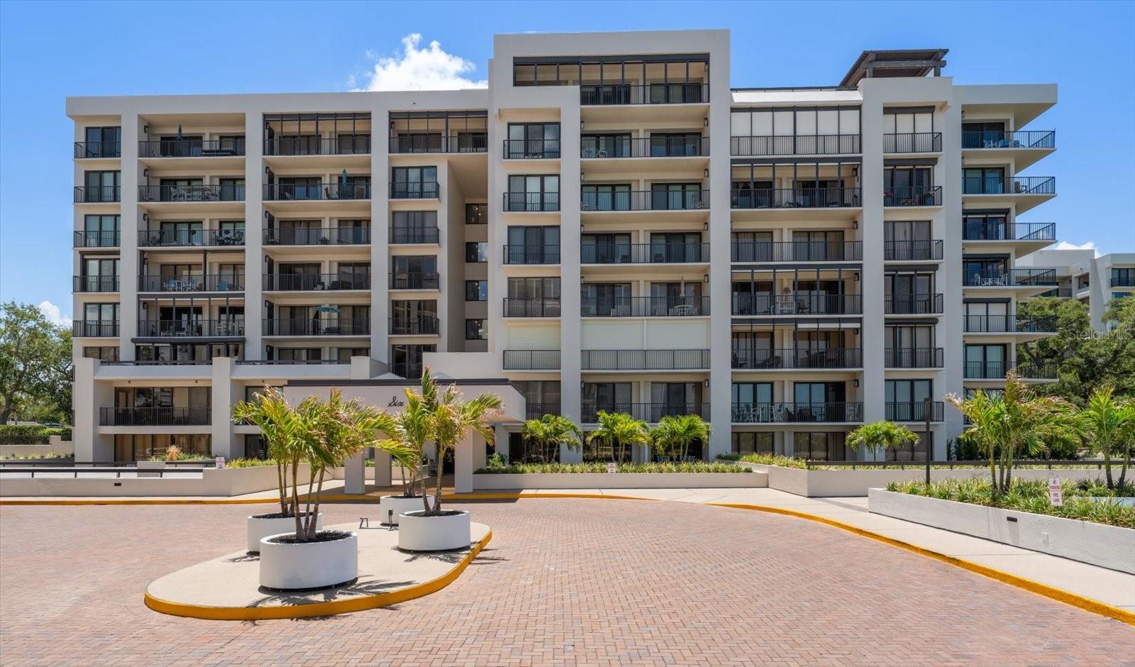 6 Belleview Unit 105, Belleair, FL 33756