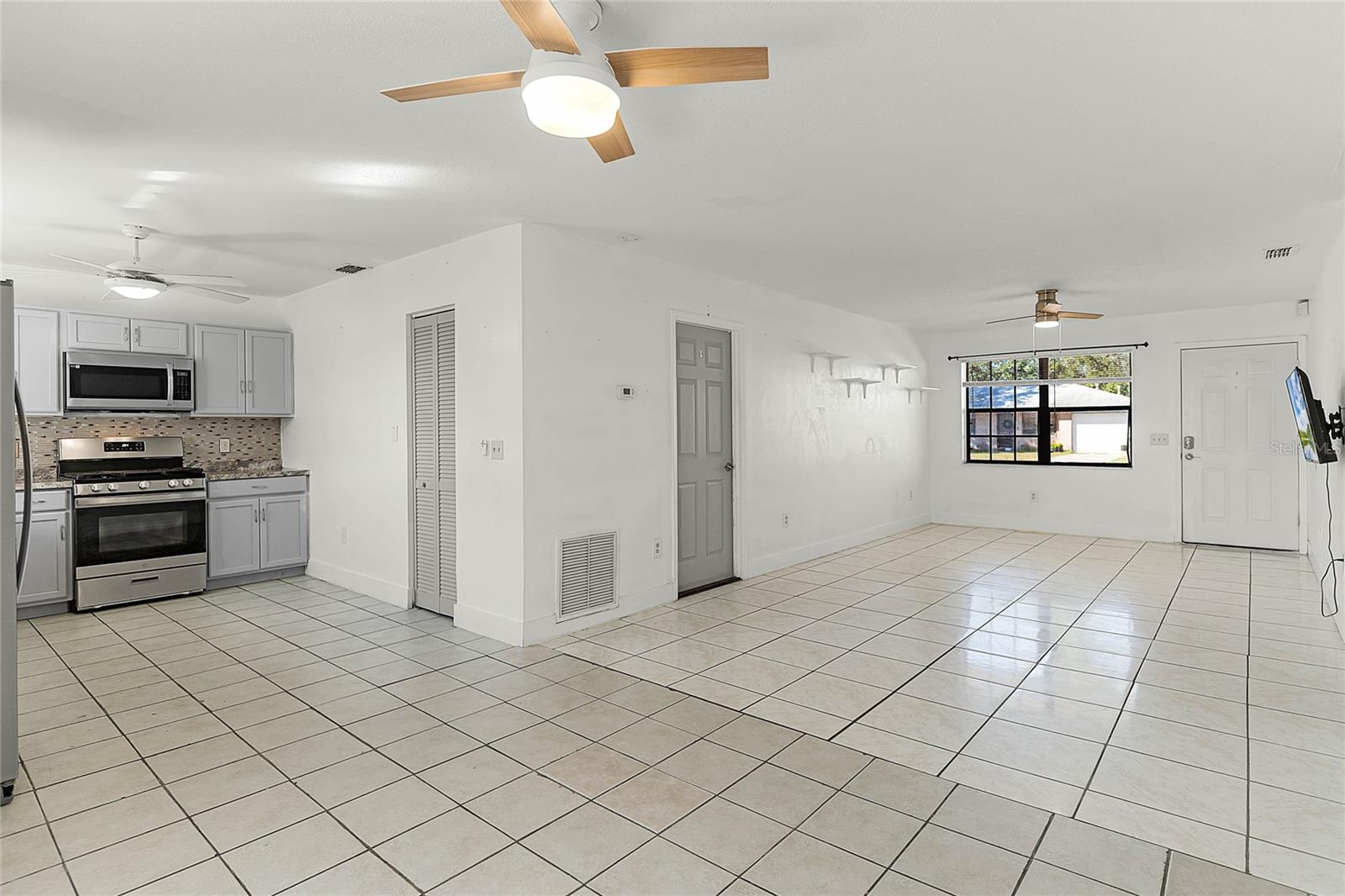 825 Kottle, Daytona Beach, FL 32114