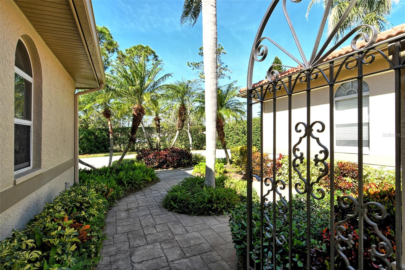 3416 Chelmsford Unit 2, Sarasota, FL 34235