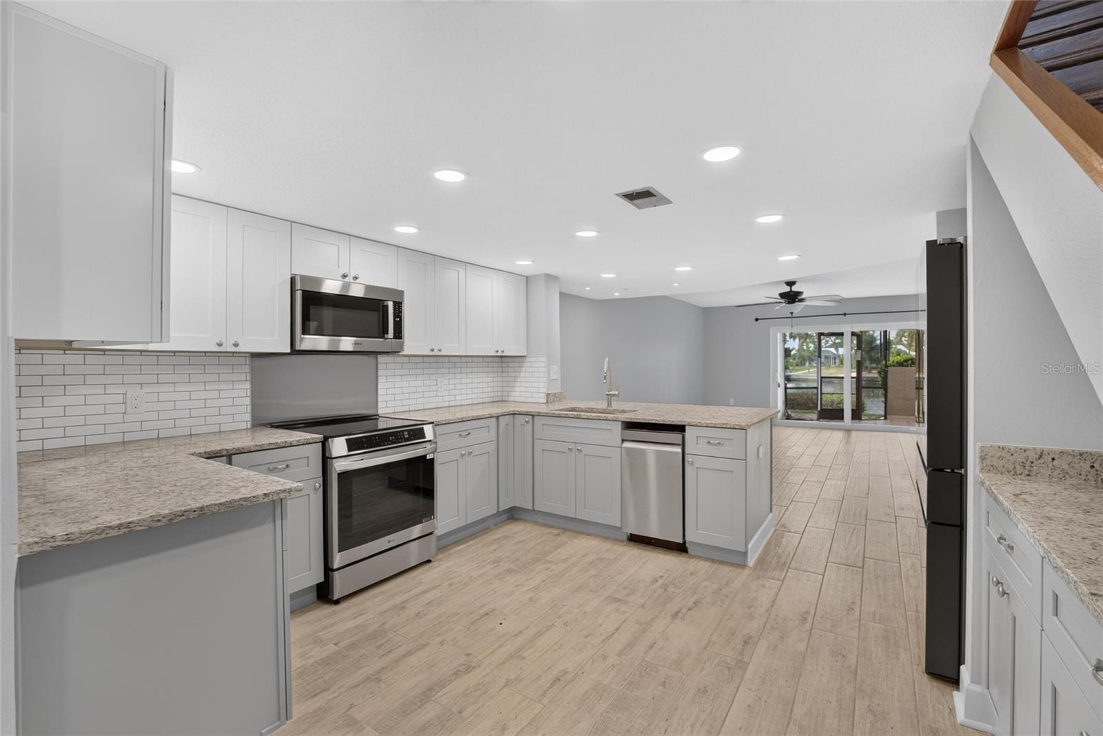 1028 Apollo Beach Unit 11, Apollo Beach, FL 33572