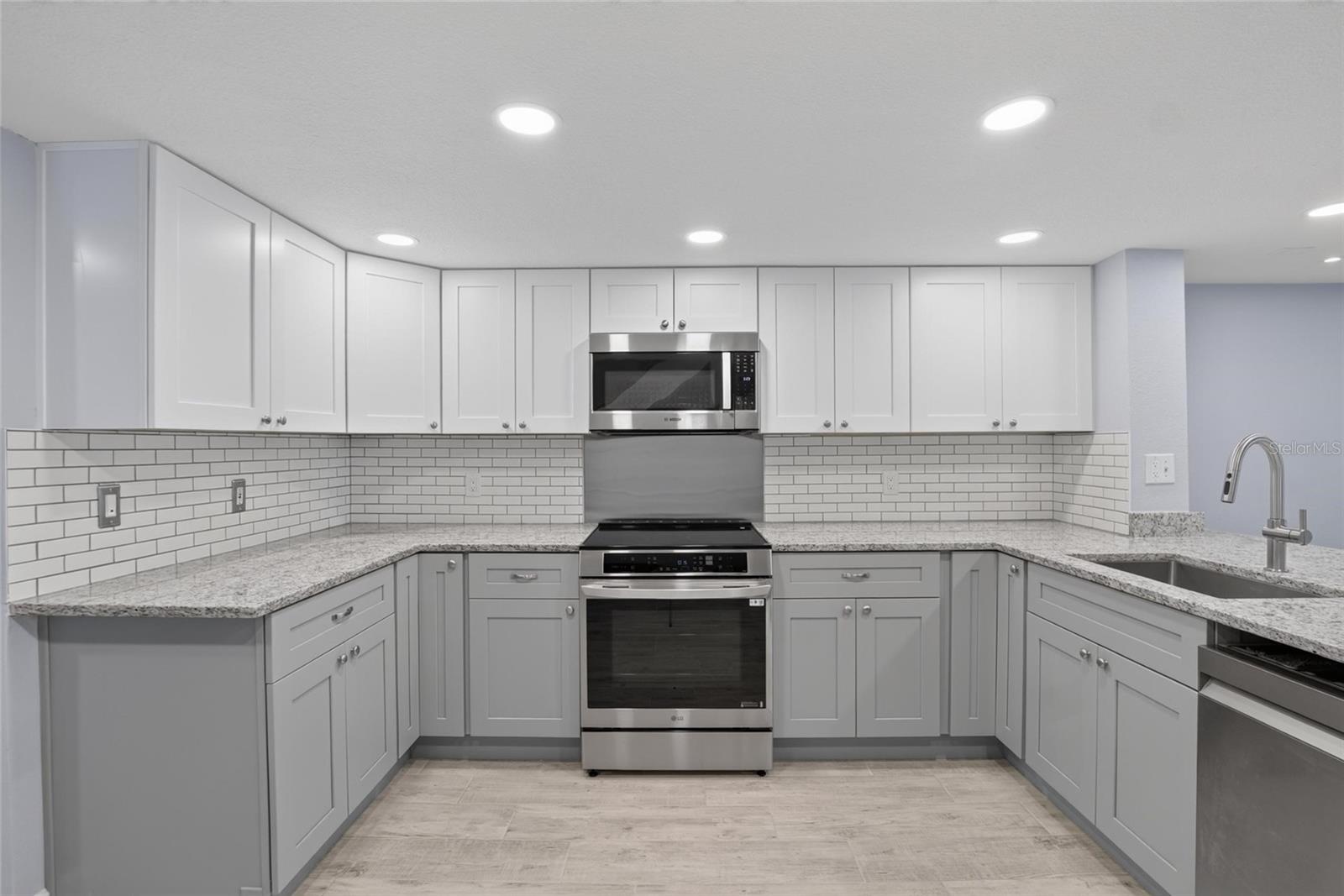 1028 Apollo Beach Unit 11, Apollo Beach, FL 33572