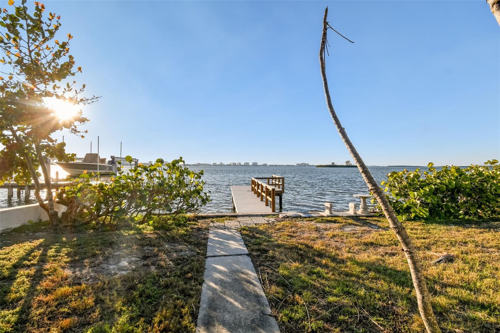 1836 Venetian Point, Clearwater, FL 33755