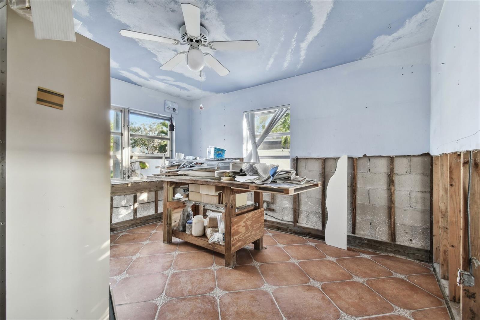 1836 Venetian Point, Clearwater, FL 33755