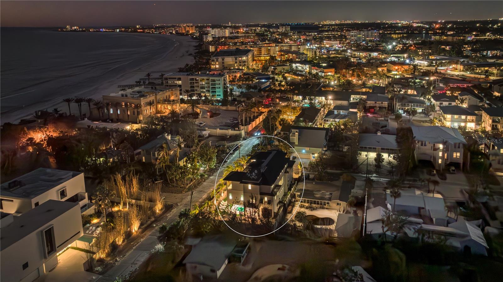 7007 Point of Rocks, Sarasota, FL 34242