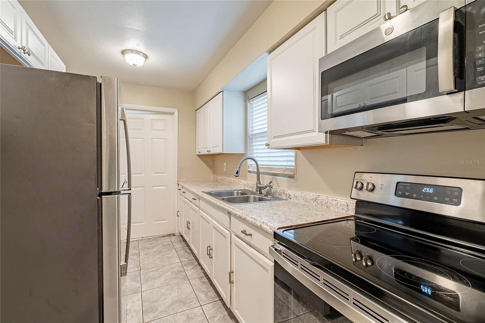 1335 Lescot, Orlando, FL 32811