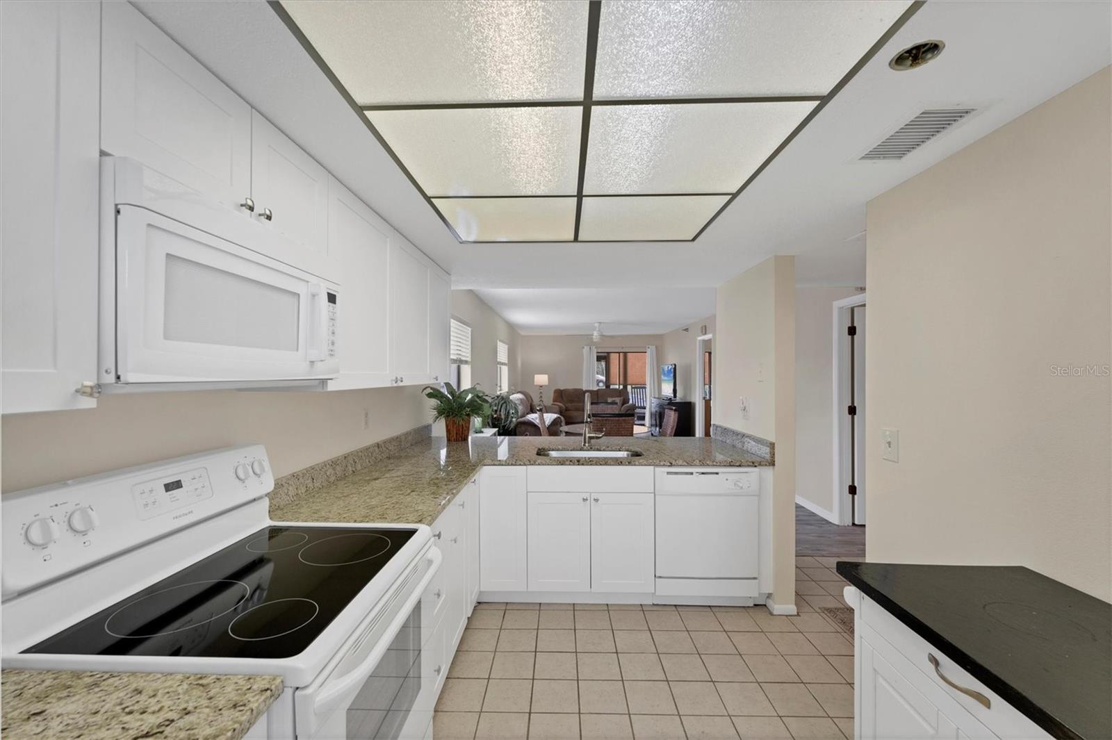 104 Capri Isles Unit 112, Venice, FL 34292