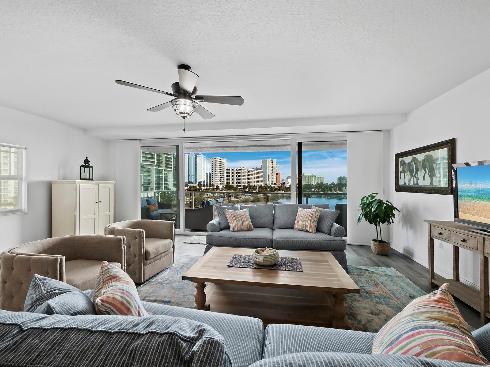 650 Golden Gate Unit 401, Sarasota, FL 34236