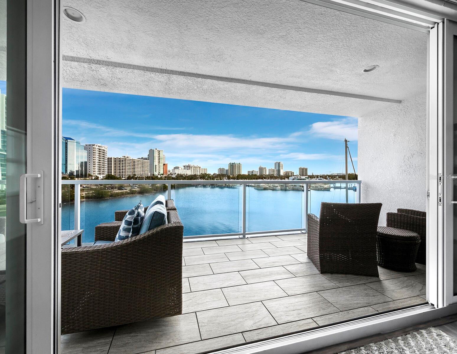 650 Golden Gate Unit 401, Sarasota, FL 34236