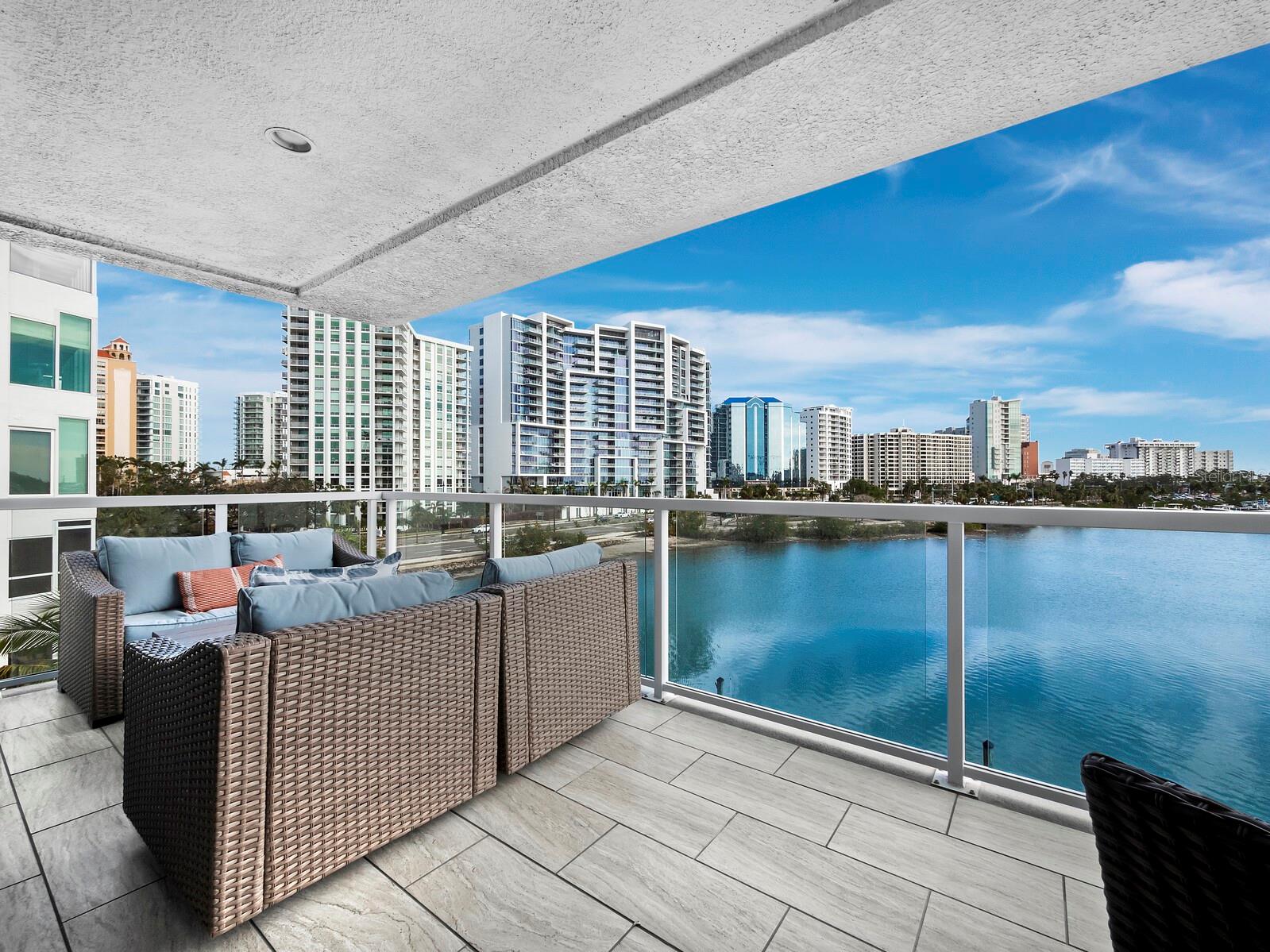 650 Golden Gate Unit 401, Sarasota, FL 34236