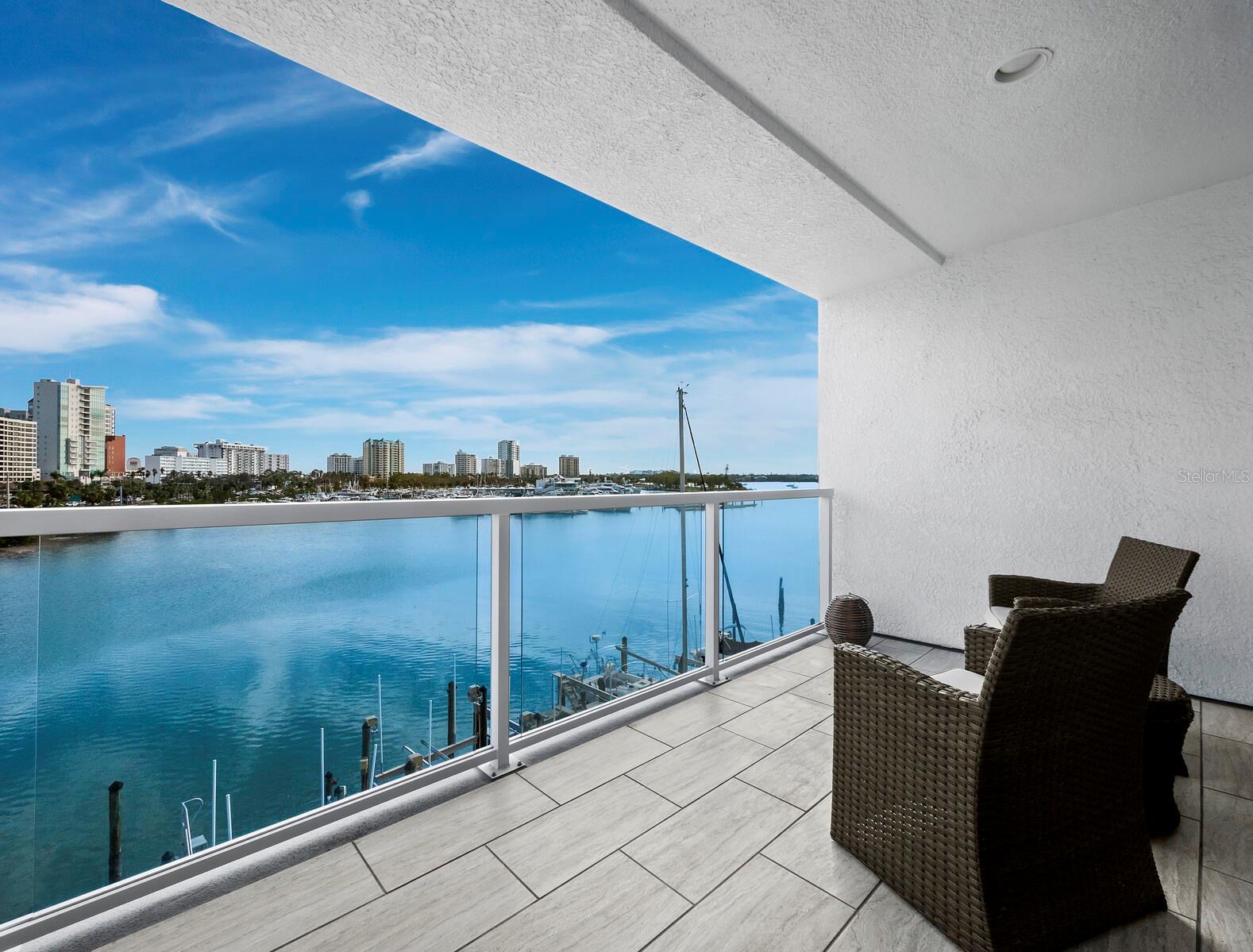 650 Golden Gate Unit 401, Sarasota, FL 34236