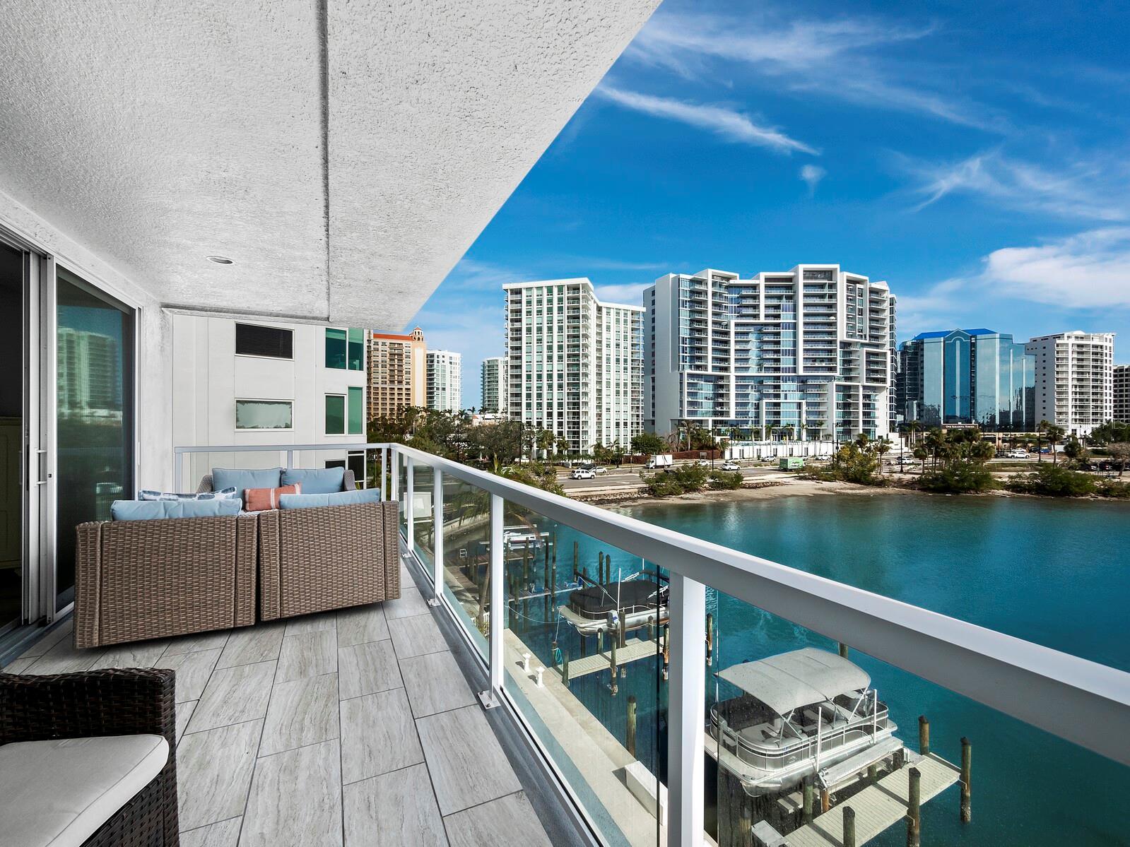 650 Golden Gate Unit 401, Sarasota, FL 34236