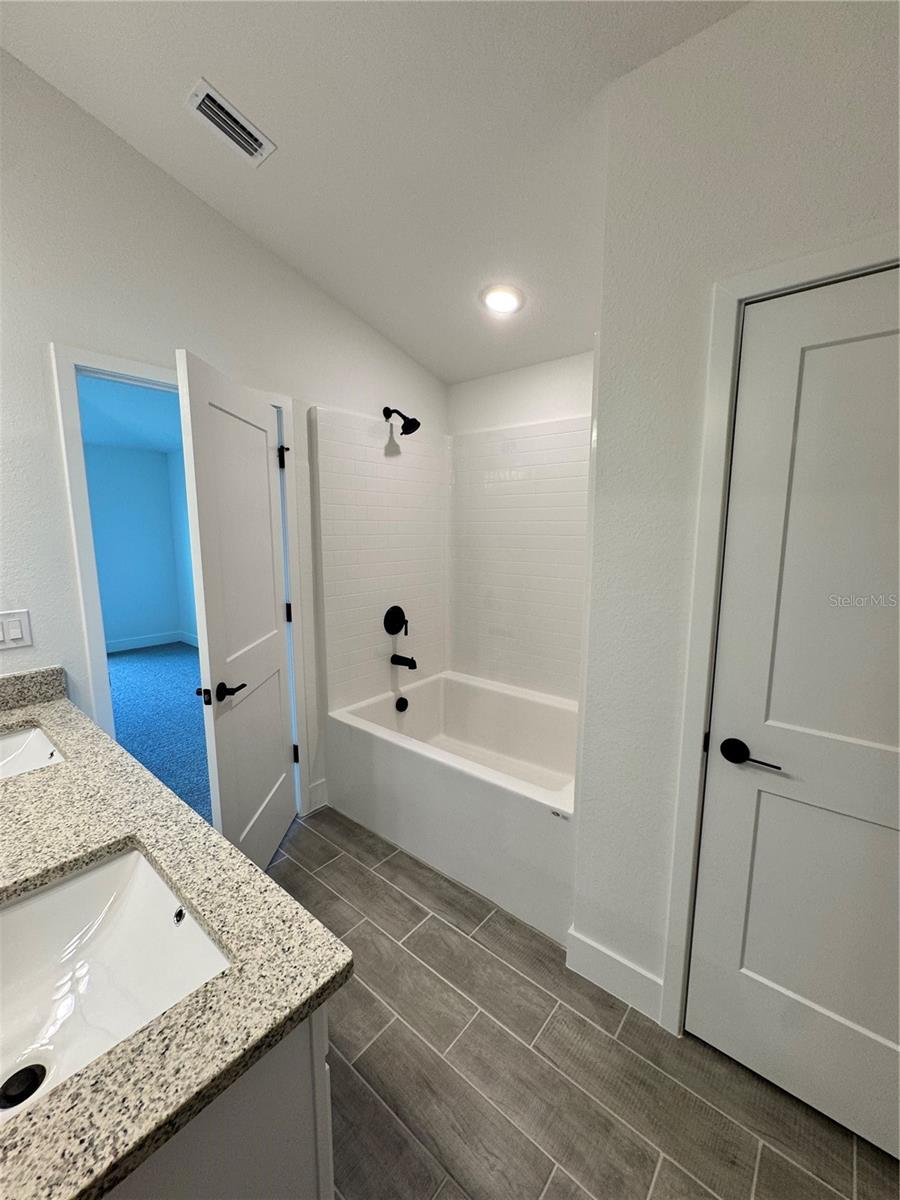 2667 Averland Loop, North Port, FL 34287