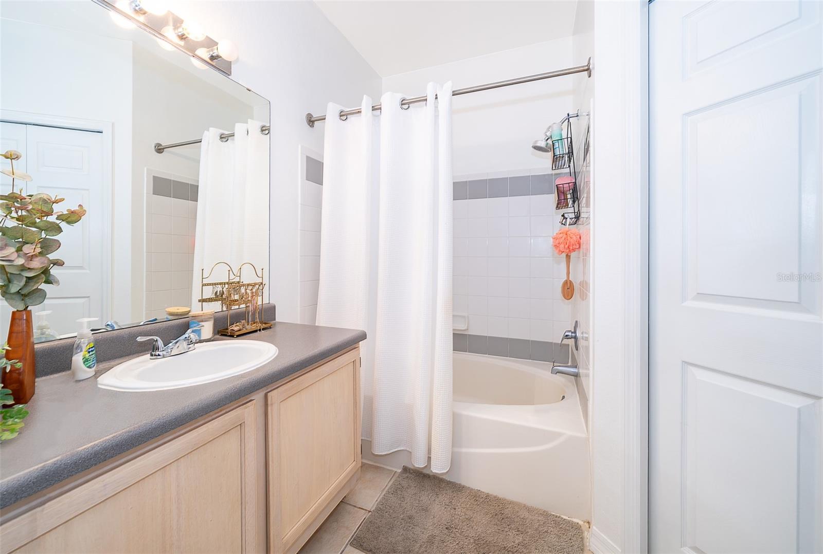 6413 Astor Village Unit 305, Orlando, FL 32835