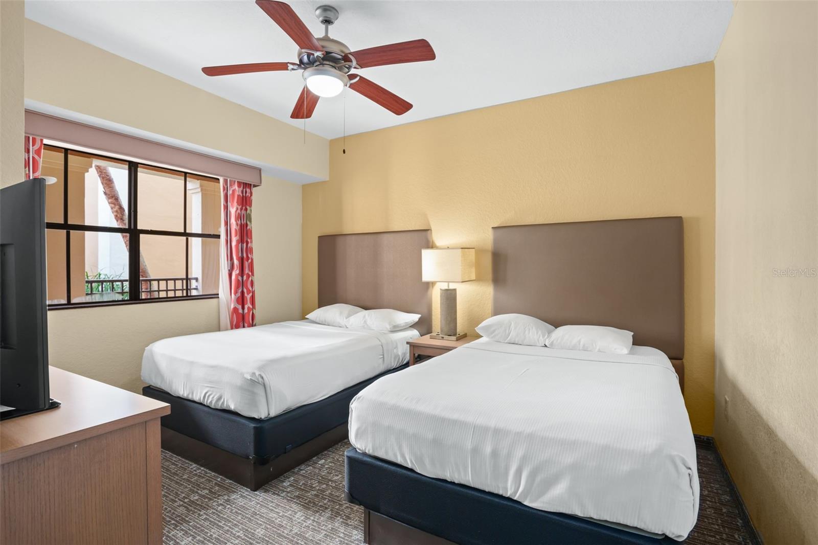 12538 Floridays Resort Unit 411, Orlando, FL 32821