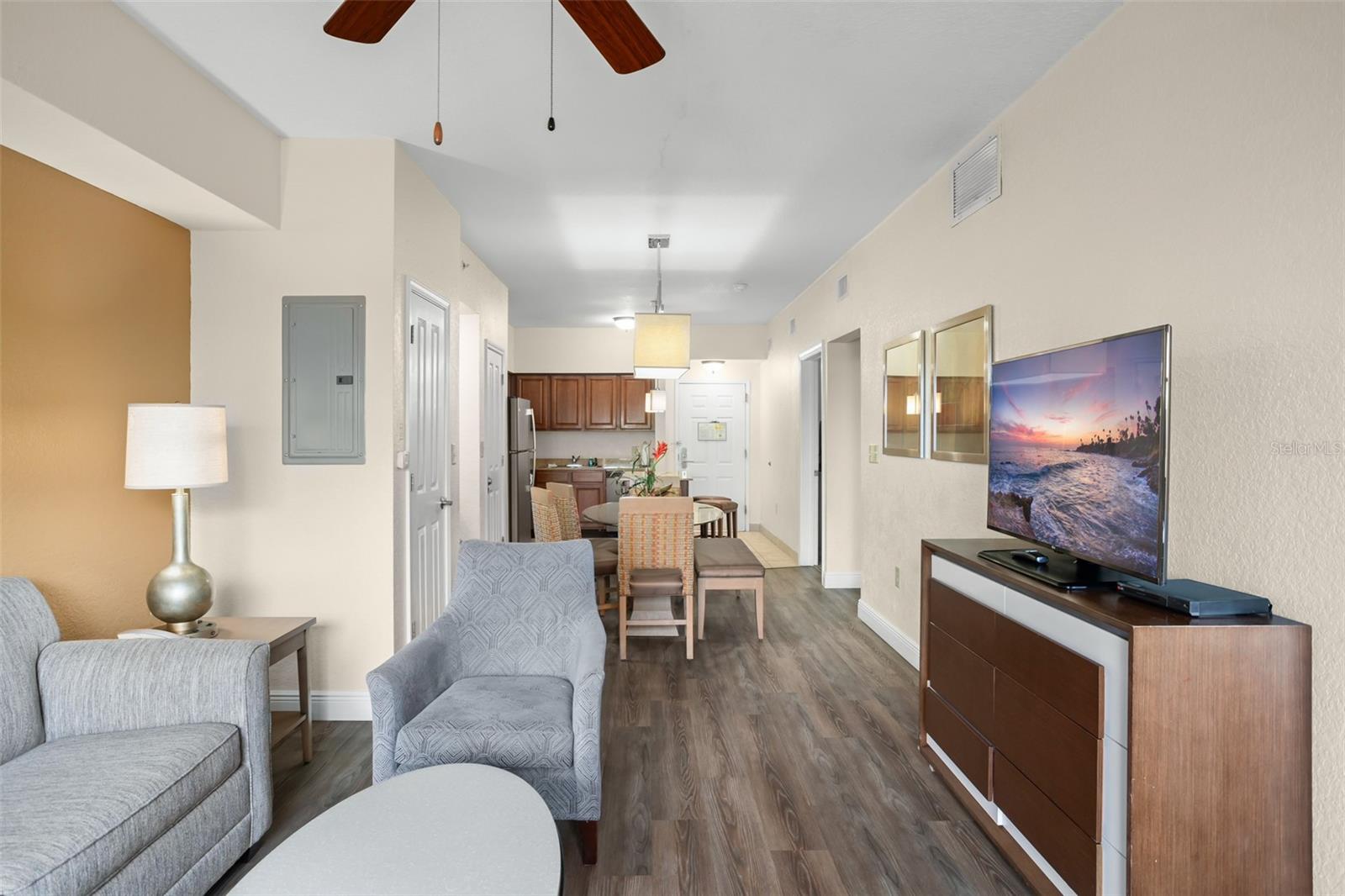 12538 Floridays Resort Unit 411, Orlando, FL 32821