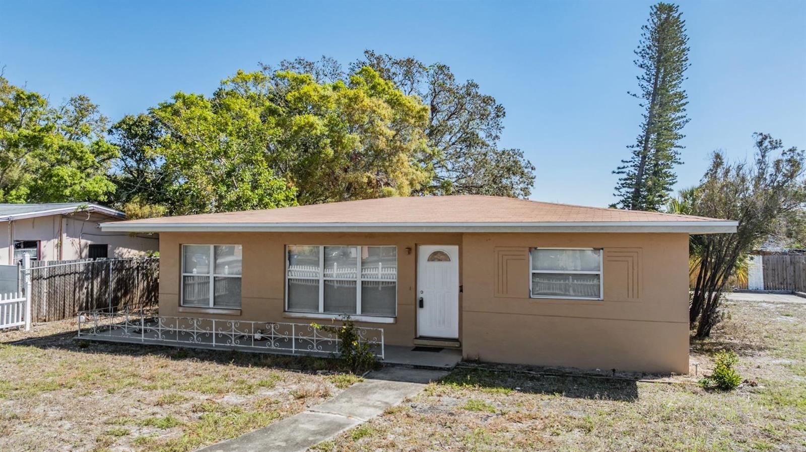5130 Dr Martin Luther King Jr St S, St Petersburg, FL 33705