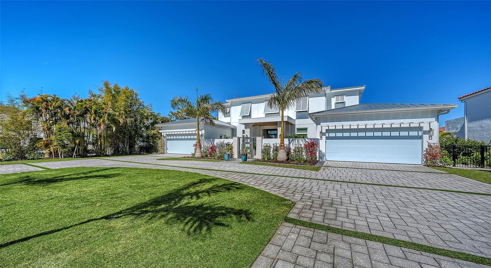 1521 Lake Shore, Sarasota, FL 34231