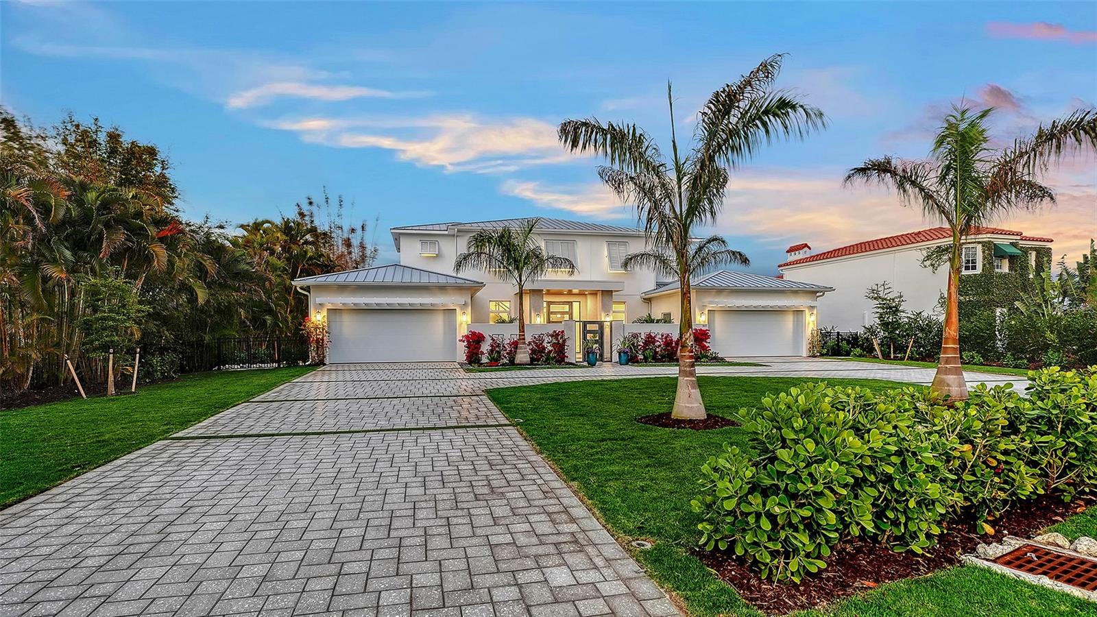 1521 Lake Shore, Sarasota, FL 34231