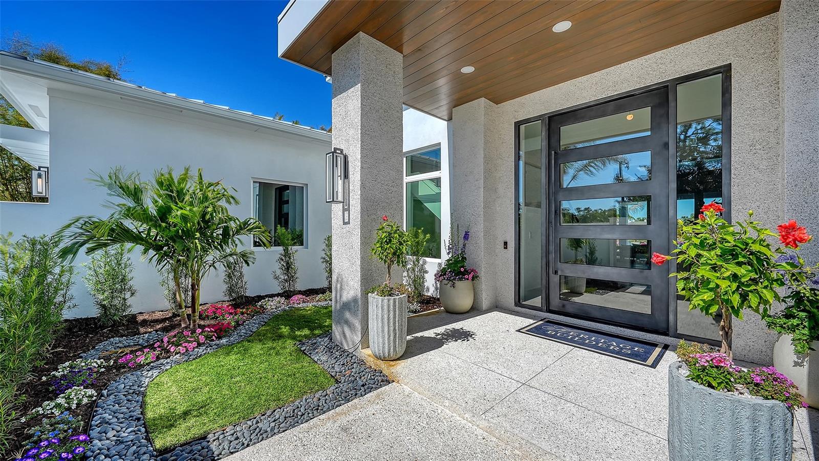 1521 Lake Shore, Sarasota, FL 34231
