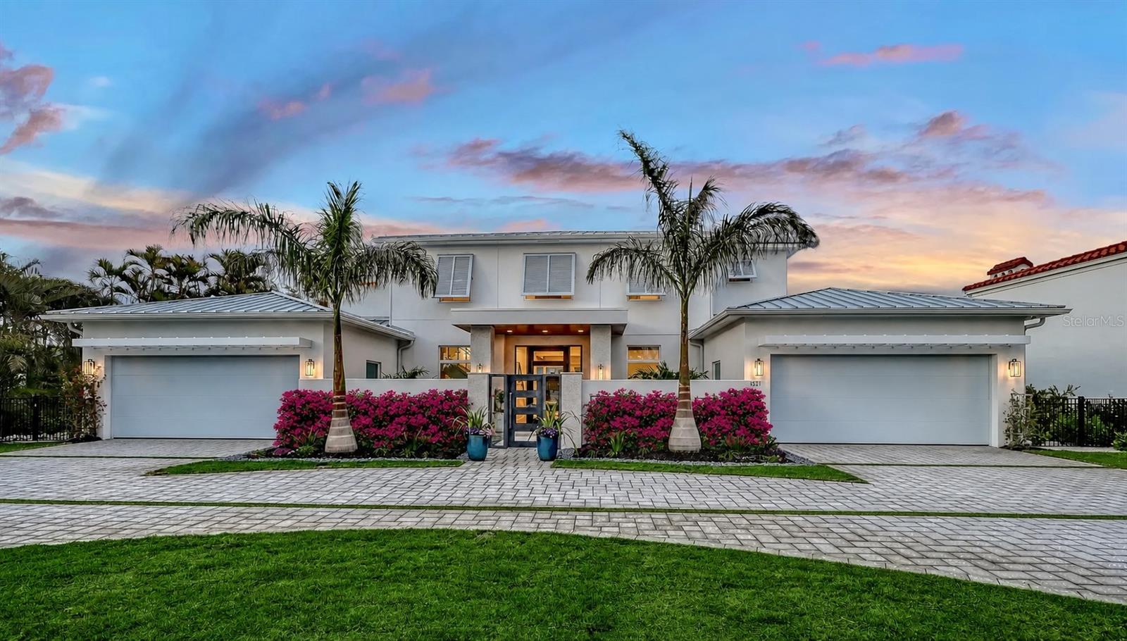 1521 Lake Shore, Sarasota, FL 34231