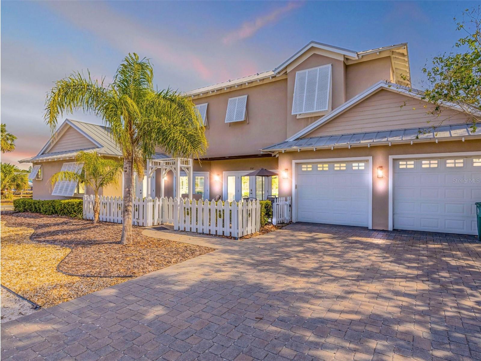 201 Cooper, New Smyrna Beach, FL 32169