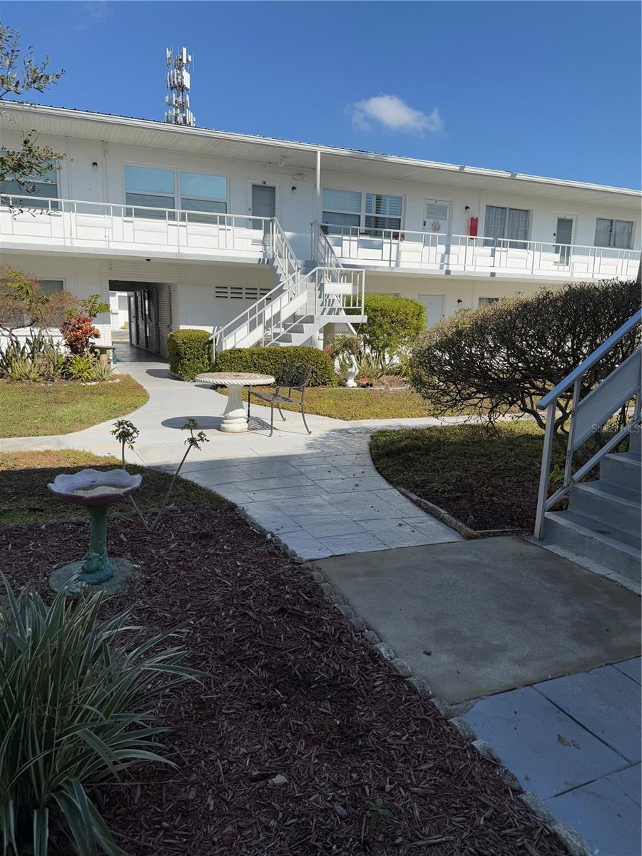 5895 18th Unit 9, St Petersburg, FL 33714