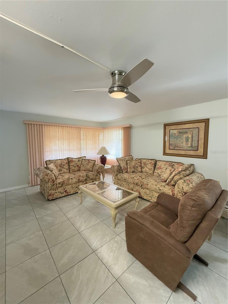 5895 18th Unit 9, St Petersburg, FL 33714