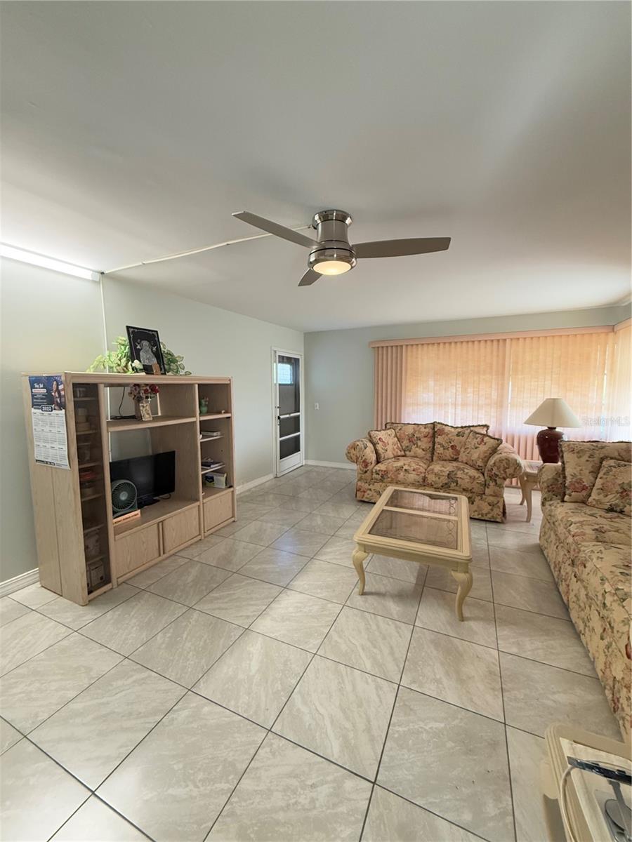 5895 18th Unit 9, St Petersburg, FL 33714