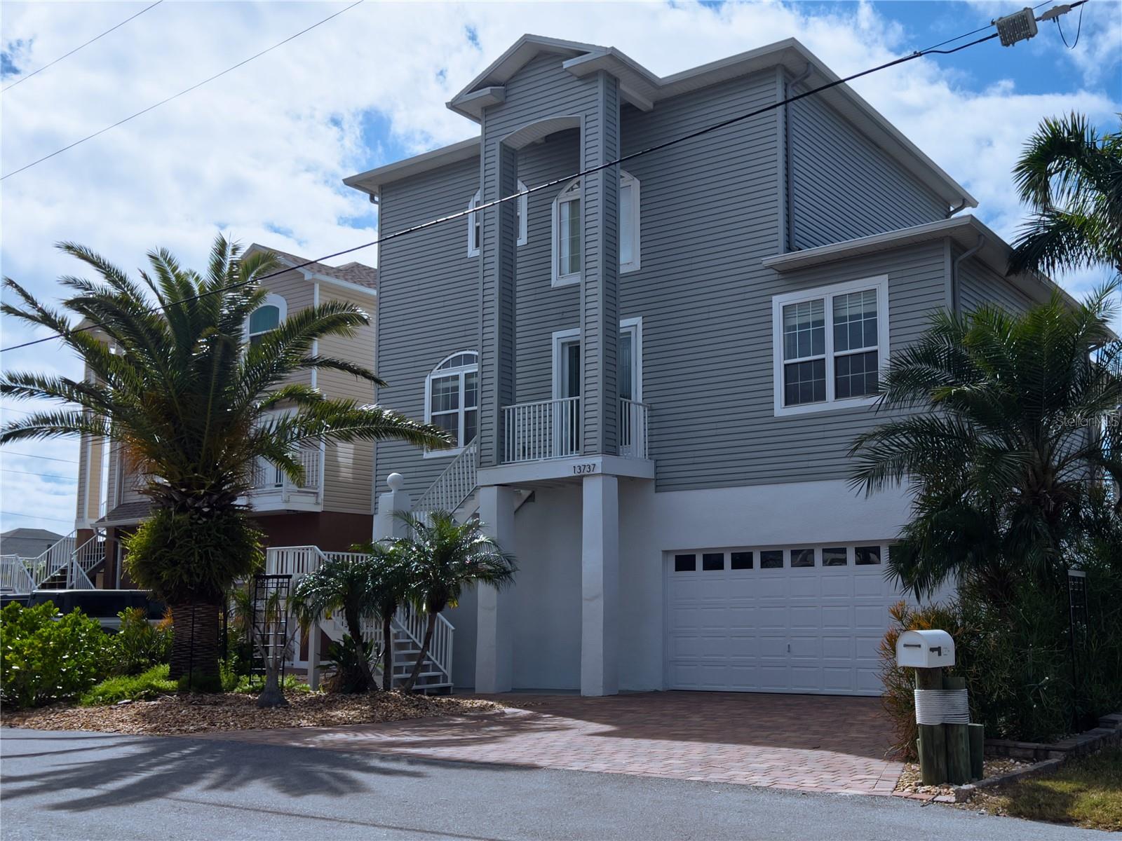 13737 Victor, Hudson, FL 34667
