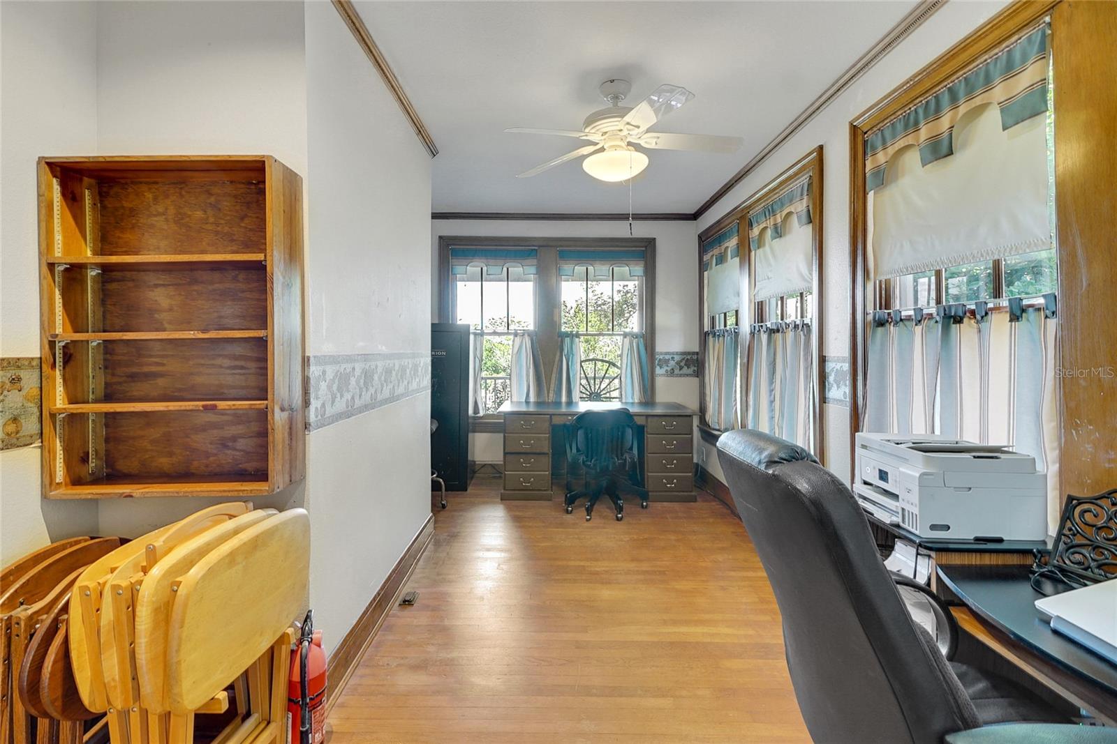 9210 County Road 48, Yalaha, FL 34797