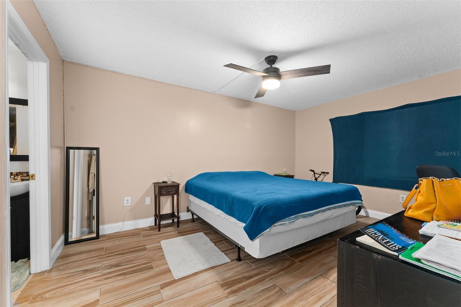 5201 Vineland Unit 112, Orlando, FL 32811