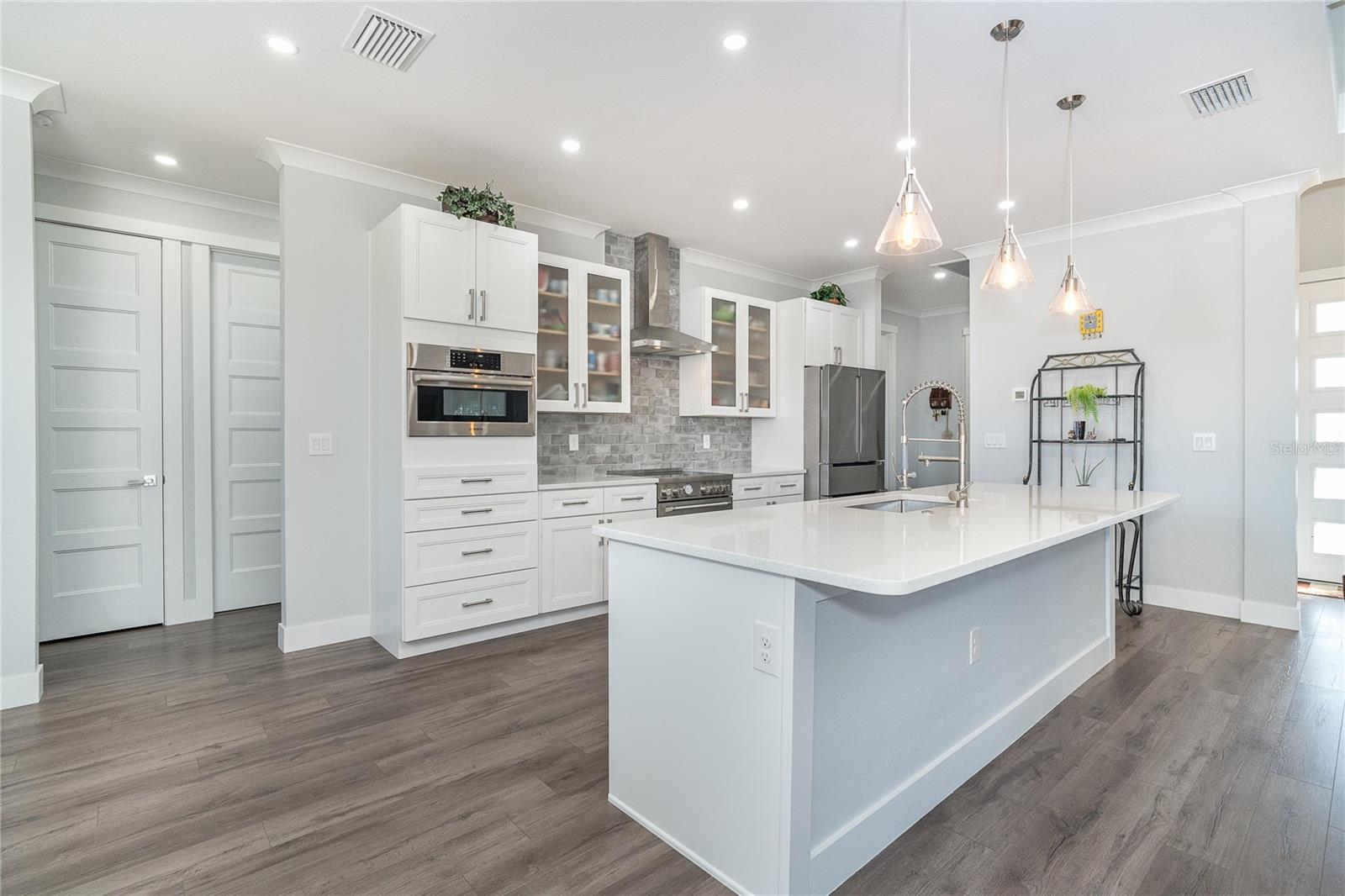 237 Pine Valley, Rotonda West, FL 33947
