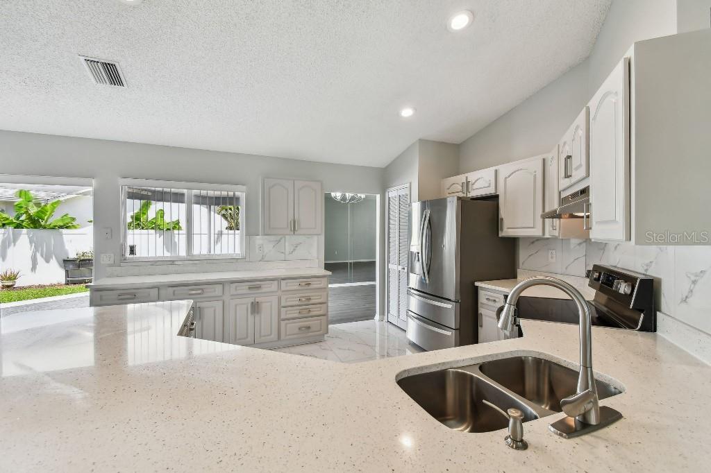915 Brittany Park, Tarpon Springs, FL 34689