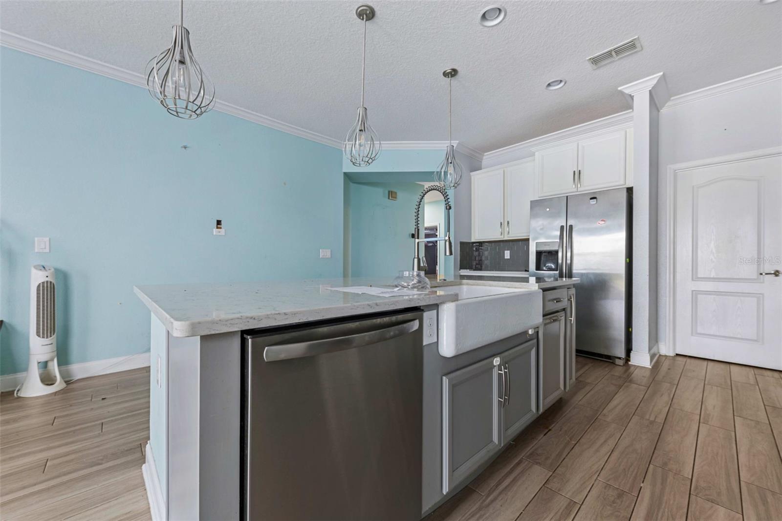 281 Ancona, Debary, FL 32713