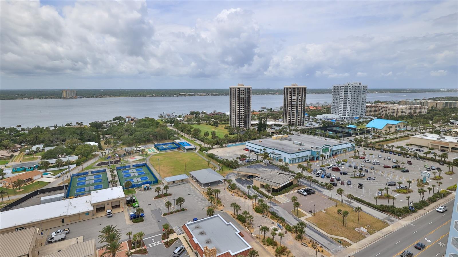 3051 Atlantic Unit 2206, Daytona Beach, FL 32118