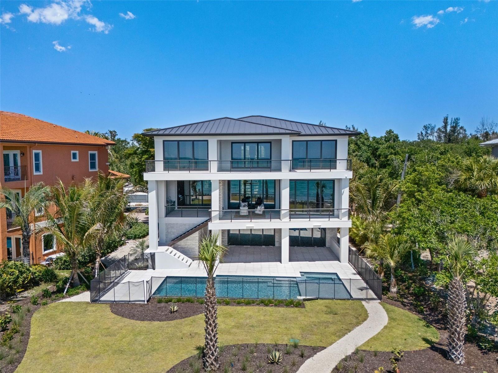 7324 Point of Rocks, Sarasota, FL 34242