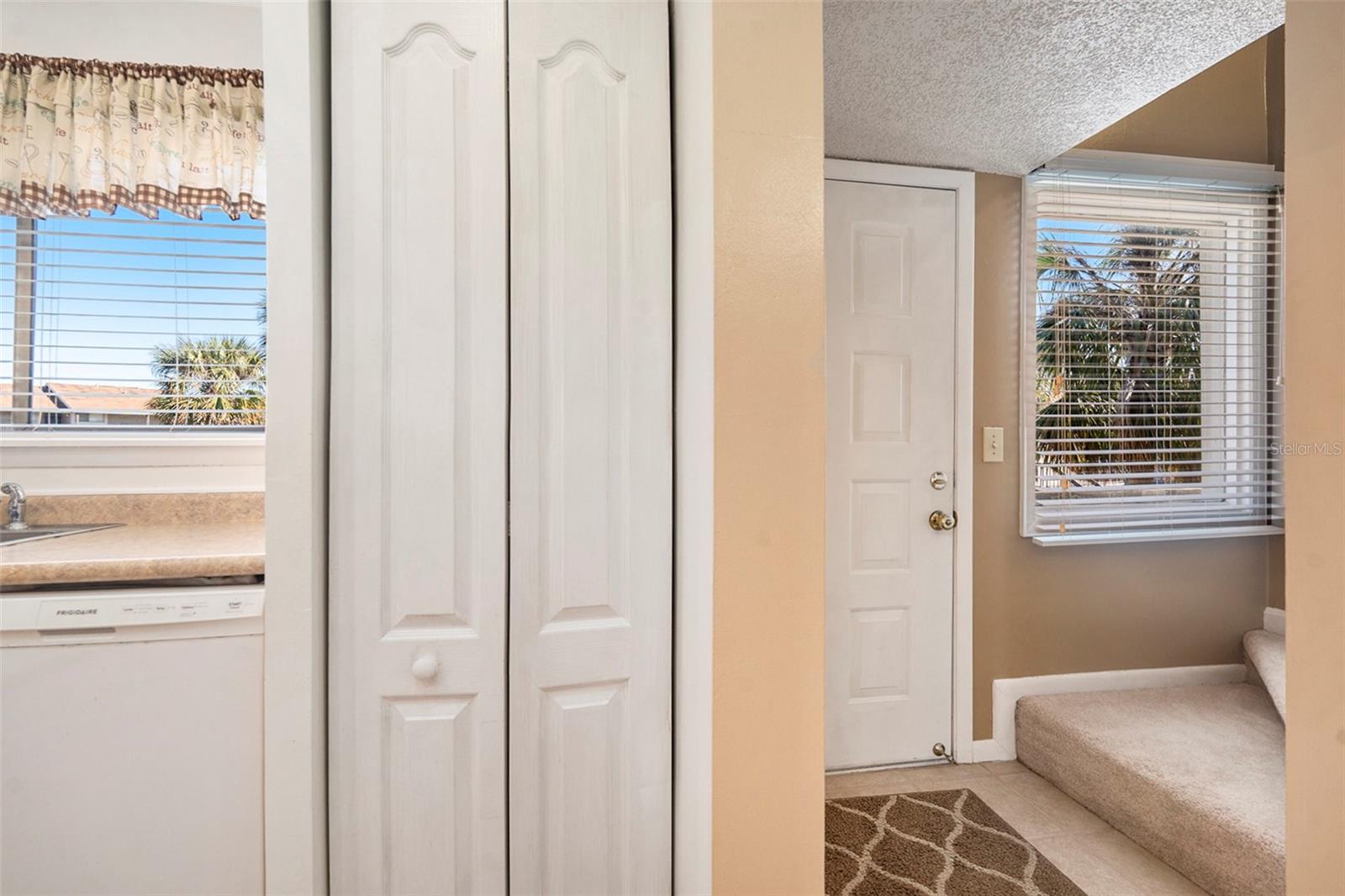 6311 Newtown Unit 11b2, Tampa, FL 33615