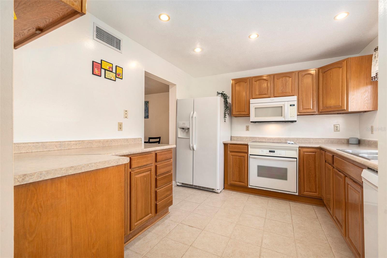 6311 Newtown Unit 11b2, Tampa, FL 33615